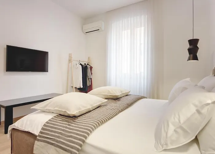 Cave Design Apartman *