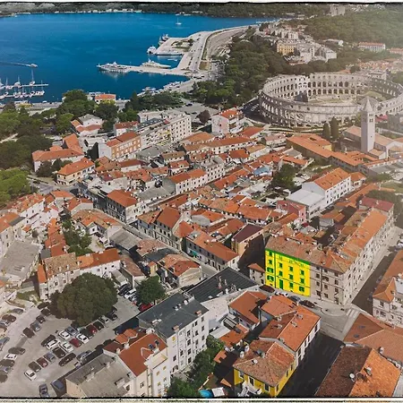 Apartment Cave Design Pula