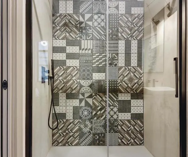 Lejlighed Cave Design *